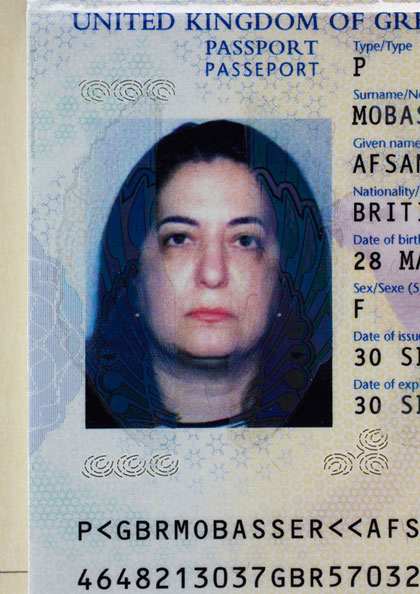 Afsaneh,-age-52_-British-Pa