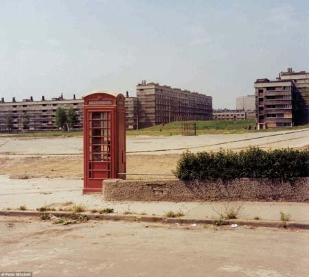 The-only-telephone-box-on-the-estate-Quarry-Hill-Flats-in-Leeds,