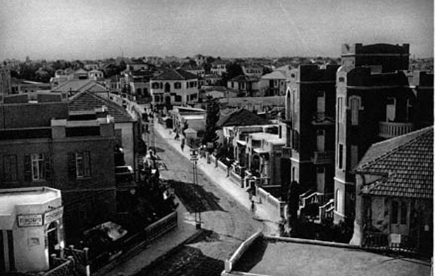 רחוב-נחלת-בניימין-צילום-אברהם-סוסקין' 1926